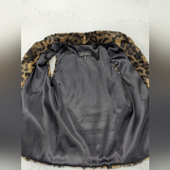 Donna Solyers Fabulous Furs Leopard Faux Fur Vest Excellent Condition! Size XS - Picture 2 of 4